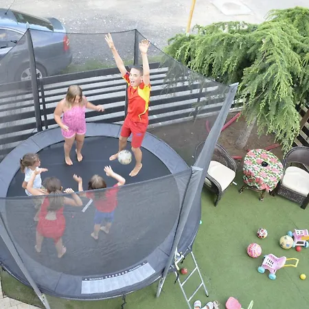 Casa Razvan Πανσιόν